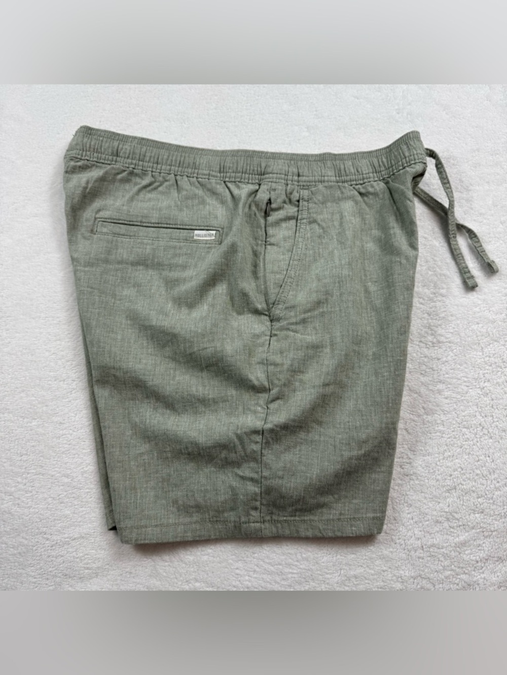 Hollister linen blend jogger shorts men’s size L Olive green knit drawstring